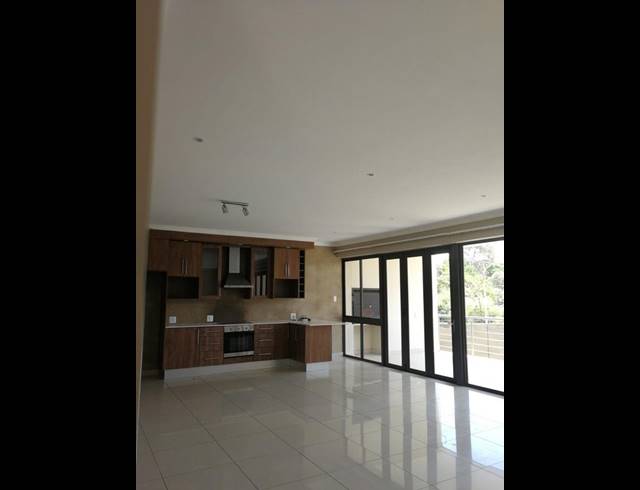 4 BEDROOM PROPERTY TO RENT IN MENLO PARK